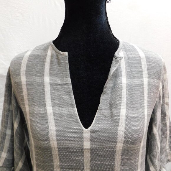 BCBG Max Azria S White & Gray Plaid Bell Sleeve Knit Mini Dress NEW​ - Picture 4 of 5
